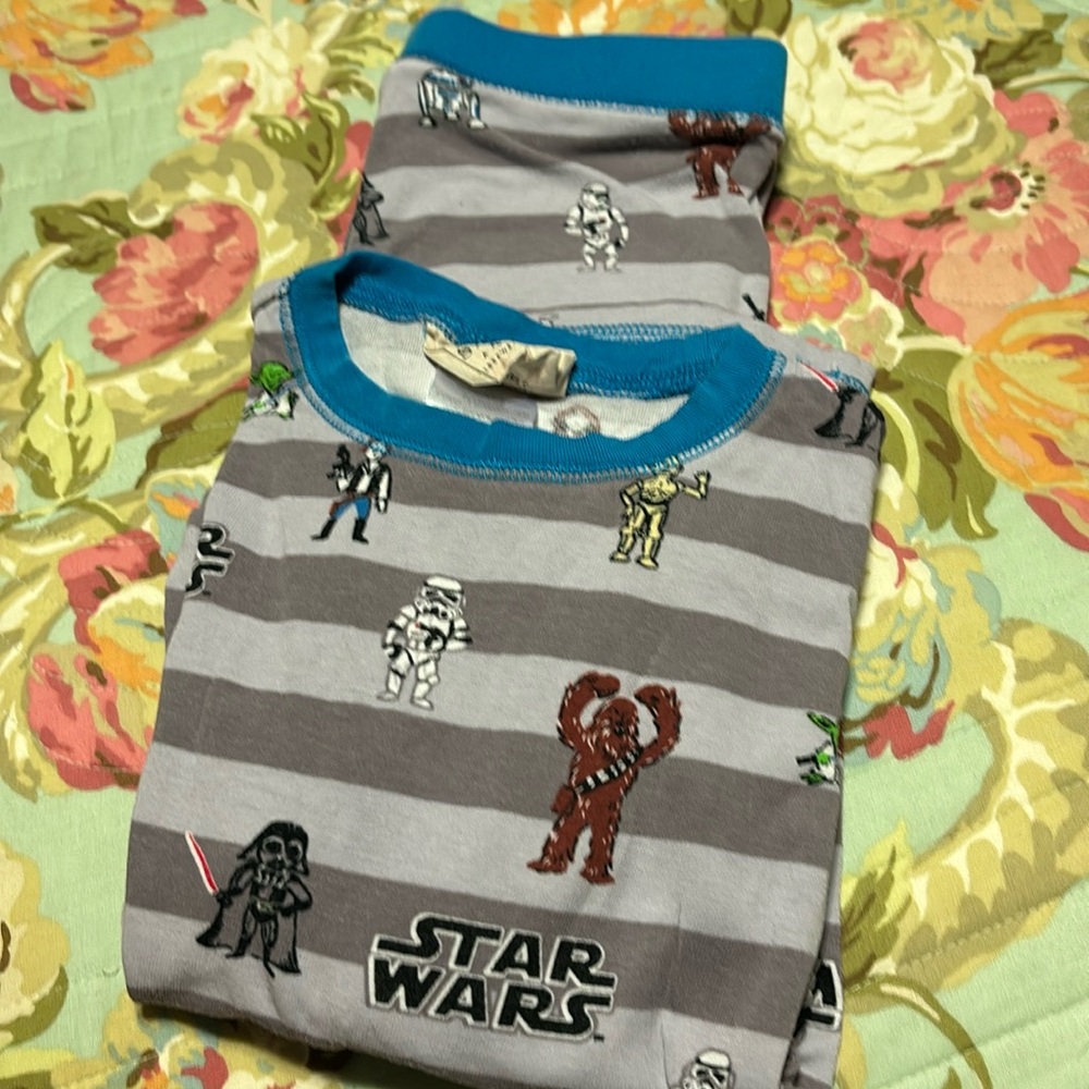 Disney boys Star Wars pajama’s